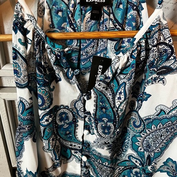 NWT Express tank blouse - Picture 2 of 3
